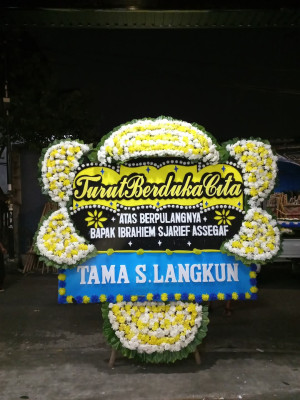 Papan Bunga Duka di Pasrepan